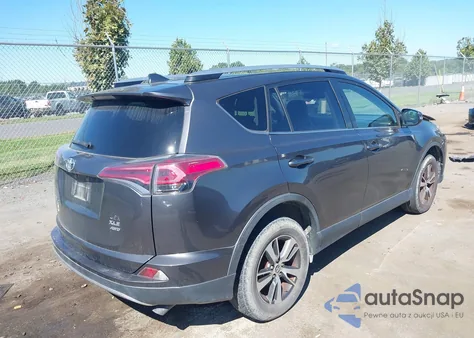 2018 Toyota Rav4 Xle z USA, uszkodzony, nr VIN JTMRFREVXJJ179559